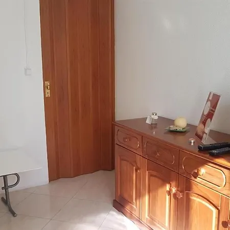 Edificio Ancora 8-4 *